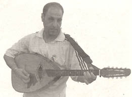 Mandole Algérien - Combien de temps ca vous prend avant de changer les  cordes de votre mandole ?